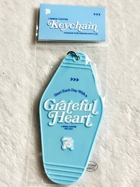 💜 7 Brew Grateful Heart Blue Keychain - Limited Edition